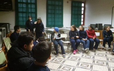 Taller educativo en la Escuela Comunidad Educativa La Paz