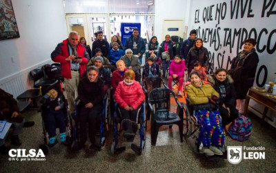 Fundación León recibió a 15 beneficiarios de elementos ortopédicos